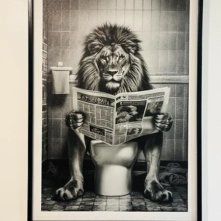 2 Bedroom Centre Garden Flat With Secure Parking