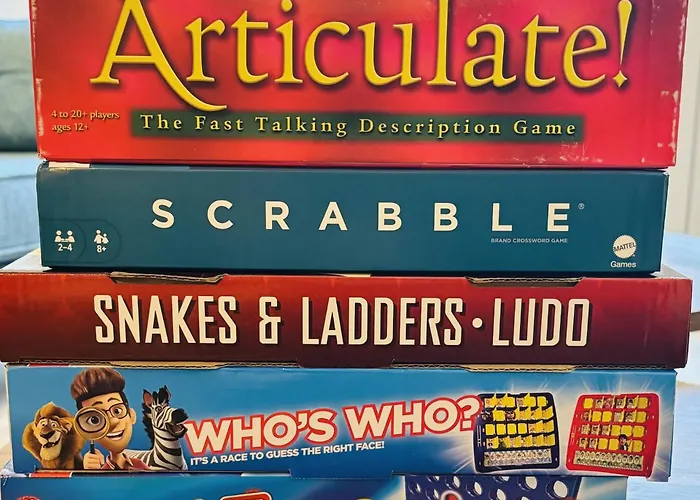 2 Bedroom Centre Garden Flat With Secure Parking